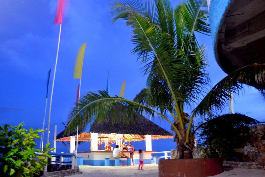 Blue Corals Beach Resort Логон Экстерьер фото