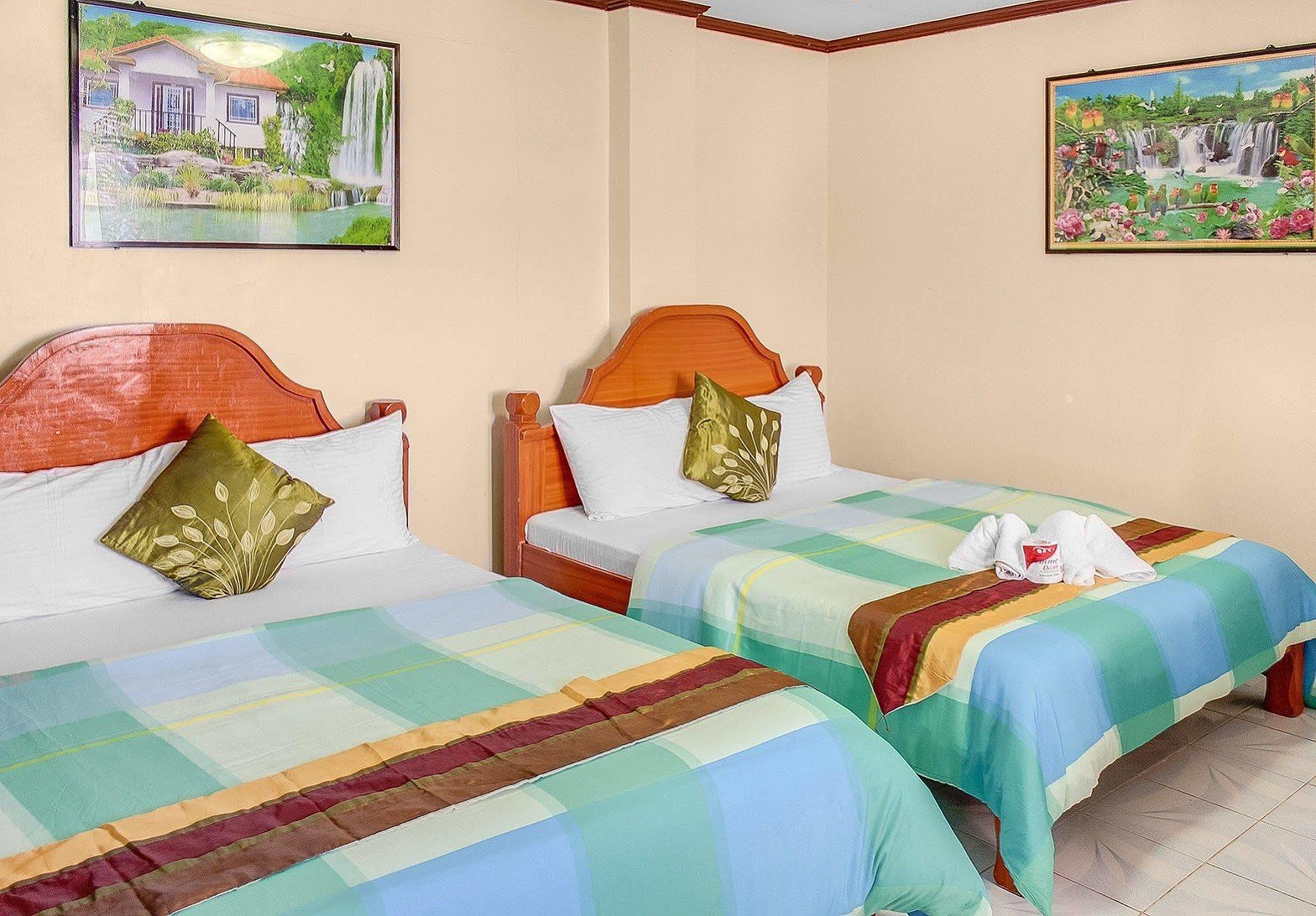 Blue Corals Beach Resort Логон Экстерьер фото
